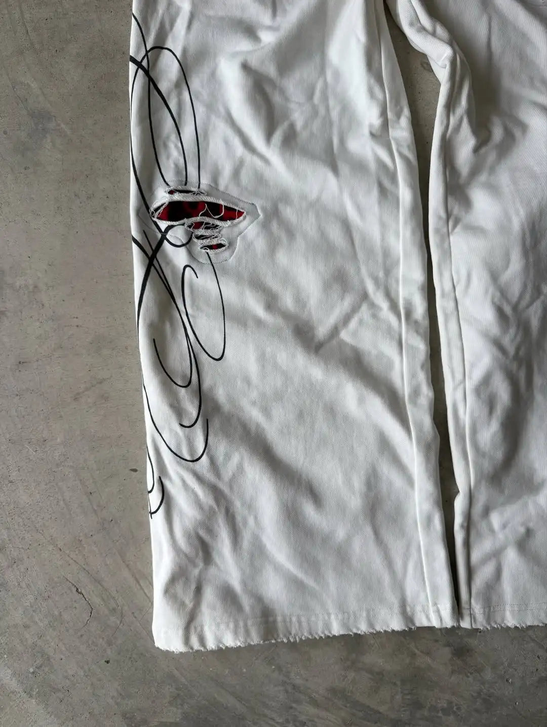 Rote Samthose