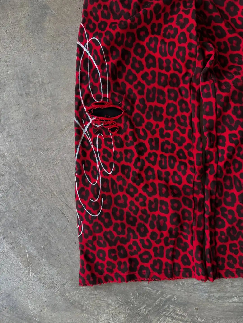 Rote Samthose