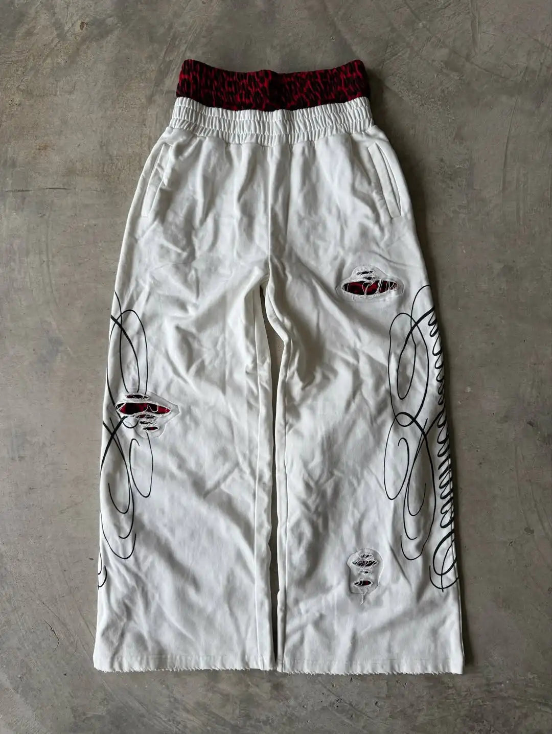 Rote Samthose